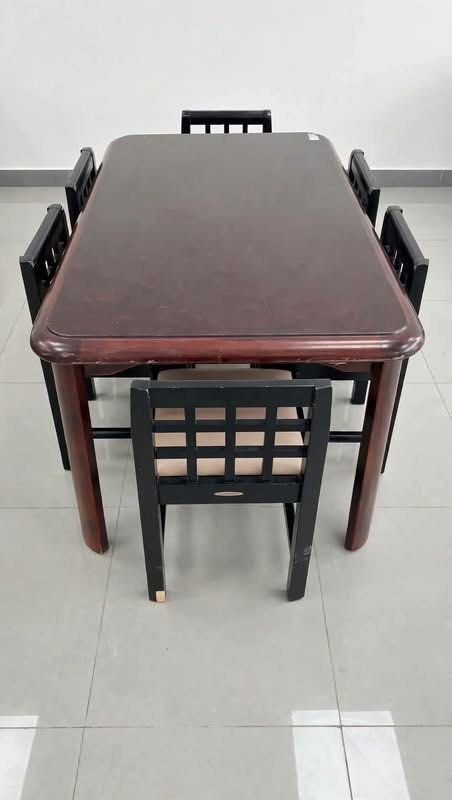 SOLID WOOD DINING SET TABLE WITH 6 SOLID WOOD FRAME GENUINE LEATHER-CUSHIONED SEATS (Category: Tables & Sets) located in Sablan. Submitted by gongonshelley12 (Listing ID 1471062790, Image 3). Description: 15,000 ONLY!!! BAGSAK PRESYO!!! FIRST TO PAY!!! FIX PRICE SOLID WOOD DINING SET TABLE WITH 6 SOLID WOOD FRAME GENUINE LEATHER-CUSHIONED SEATS MODERN DINING TABLE SET, PANG MAYAMAN QUALITY PULIDO PAGKAGAWA SOBRANG GANDA NG TABLE AT MGA UPUAN NITO