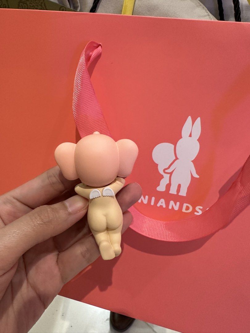 Sonny Angel Dreaming Series (Elephant) (Category: Designer & Blind Box Toys) located in Makati City. Submitted by eul.loved (Listing ID 1471031802, Image 2). Description: Fresh Pull and Brand new. .