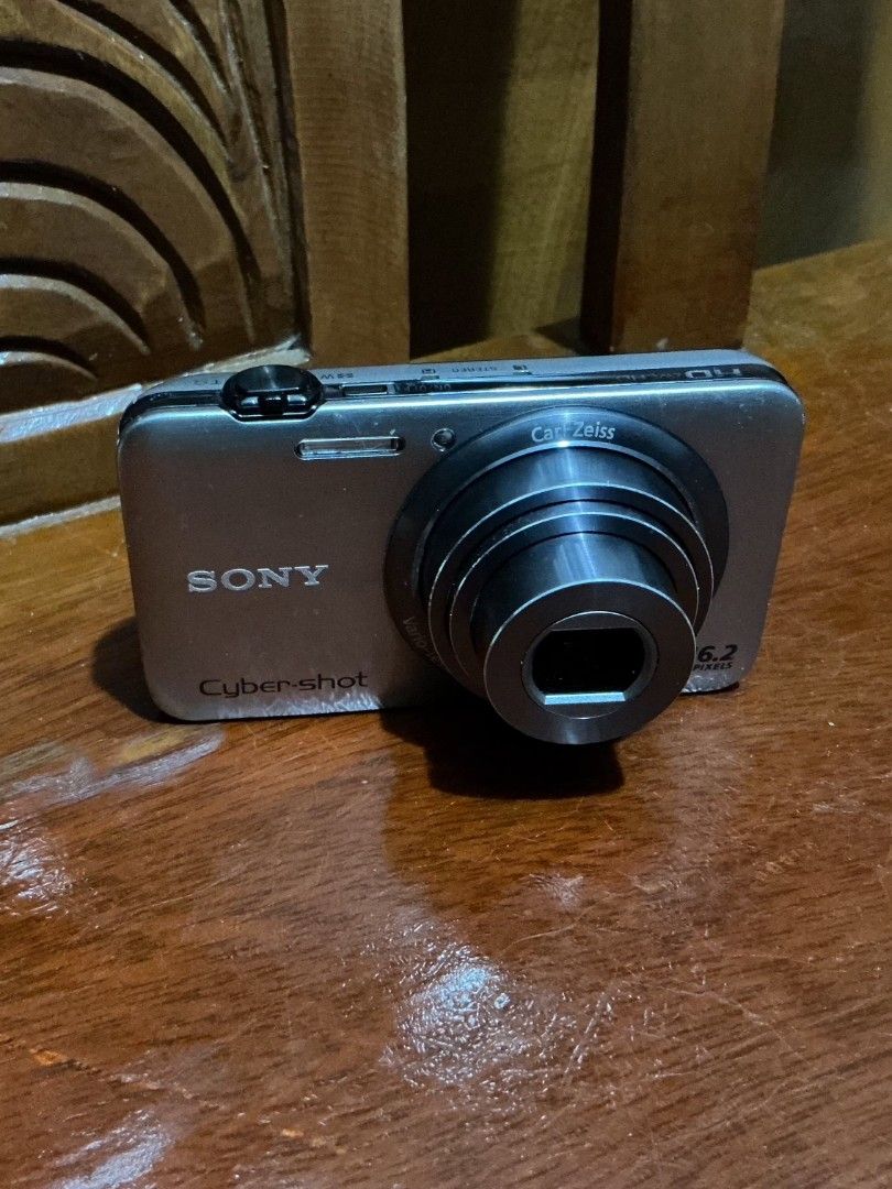 Sony Cyber-shot DSC-WX7 16.2MP Digital Camera (Category: Cameras) located in San Carlos. Submitted by otlzal (Listing ID 1470948069, Image 3). Description: - Model: Sony Cyber-shot DSC-WX7 (Silver) - Lens: Carl Zeiss Vario-Tessar - Resolution: 16.2 Megapixels - Zoom: 5x Optical Zoom - Video: High-Definition (HD) recording - Condition: Compact and pocket-friendly, great for daily use and travel RFS: Rarely used. DM for sample photos..