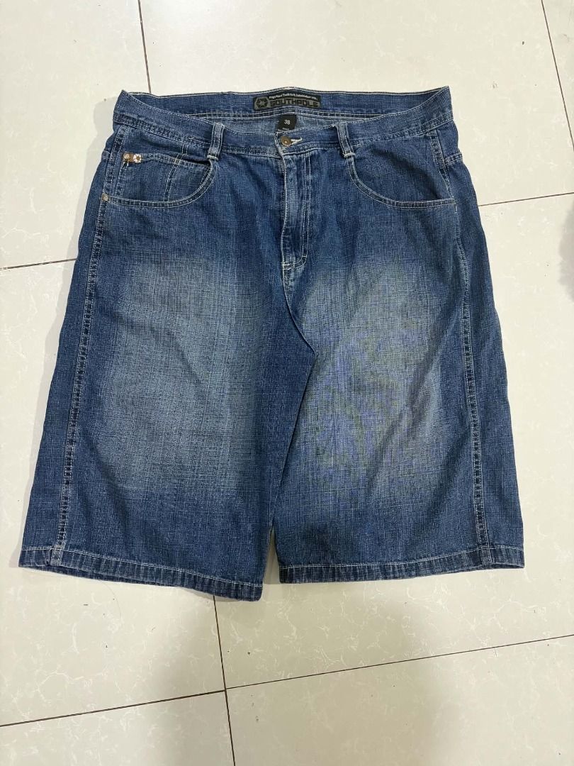 Southpole Denim Shorts Blue Jorts (Category: Shorts) located in Rizal. Submitted by skilidilidu (Listing ID 1470953407, Image 2). Description: no issue just wash, dimes is 38x27 pristine condition .