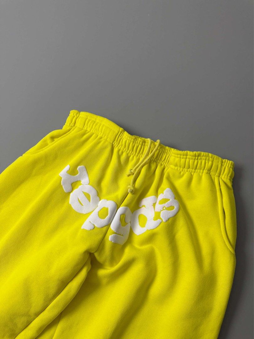SP5DER SWEATPANTS YOUNG THUG’S SPIDER (Category: Joggers) located in Guagua. Submitted by sweetboyy (Listing ID 1471067777, Image 3). Description: SP5DER SWEATPANTS YOUNG THUG’S SPIDER EXCELLENT CONDITION SIZE MEDIUM ON TAG DIMES: WAISTLINE 30-34 / LENGTH 40.