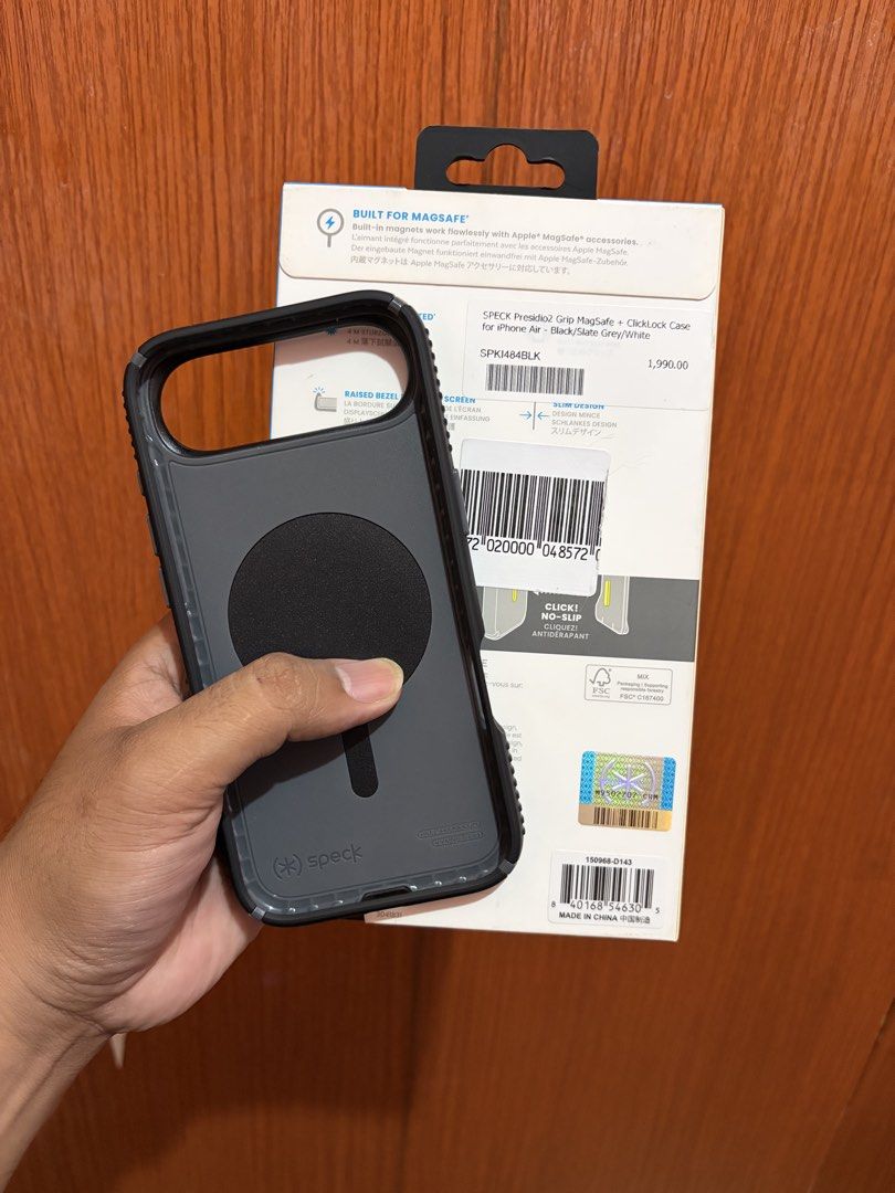 Speck Presidio Grip 2 case for iPhone Air (Category: Cases & Sleeves) located in Dasmarinas. Submitted by markusi22 (Listing ID 1470958254, Image 2). Description: for sale only price : 1.3k srp : 1990 📲Speck Presidio Grip 2 case for iPhone Air w box in good condition bought this at PowerMac Sm dasma 💯 authentic shipping only via lalamove or LBC please respect my post thanks.
