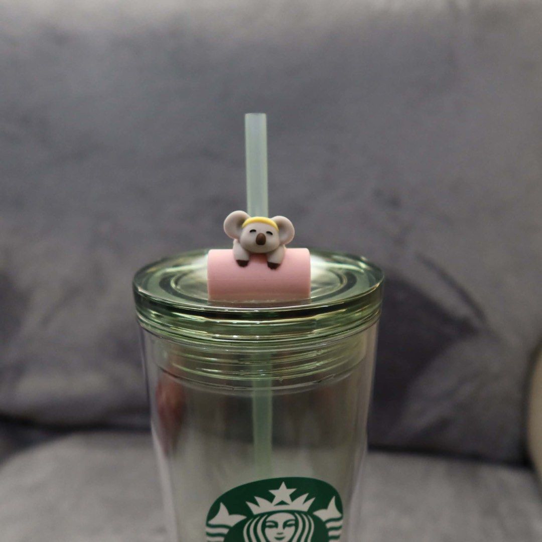 Starbucks tumbler (Category: Water Bottles & Tumblers) located in Pasig City. Submitted by mixi_lexi (Listing ID 1471082321, Image 2). Description: ✨ Starbucks Tumbler for Sale! ✨ 💚 Clear Starbucks tumbler with cute character design 🥤 With matching lid and straw 🌸 Simple, cute, and perfect for everyday use 🎀 Great for coffee, iced drinks, or as a gift! 📩 PM for price and inquiries! #StarbucksTumbler #TumblerForSale #CuteFinds #BudolFinds.