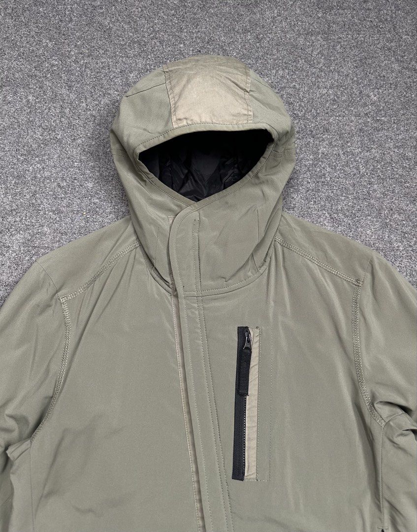 Stone Island - A/W16 Soft Shell R - Primaloft Insulation - Sage Green. (Category: Coats, Jackets and Outerwear) located in Manila. Submitted by scissor.2fifthy (Listing ID 1470938865, Image 2). Description: Stone Island - A/W16 Soft Shell R - Primaloft Insulation - Sage Green. Size: Small fits Medium (see measurement) Material: 94% Polyester - 6% Elastane 90/100 condition rate Gently used Flaw: Minor sign of usage only and small dirt at sleeve Ve
