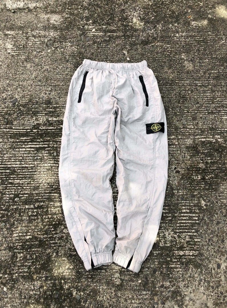 Stone island track jogger (Category: Coats, Jackets and Outerwear) located in Talisay. Submitted by thrift_ni_cj (Listing ID 1471053760, Image 1). Description: size M excellent condition.