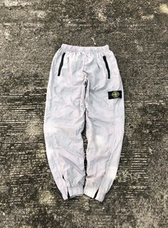 (Category: ) located in . Submitted by thrift_ni_cj (Listing ID 1471053760, Image 1). Description: .