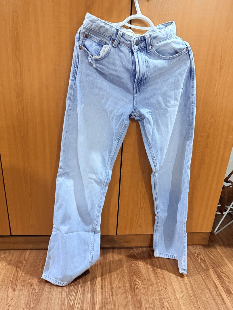 Stradivarius pants (Category: Jeans) located in Cagayan de Oro. Submitted by mika123544 (Listing ID 1471078808, Image 3). Description: .