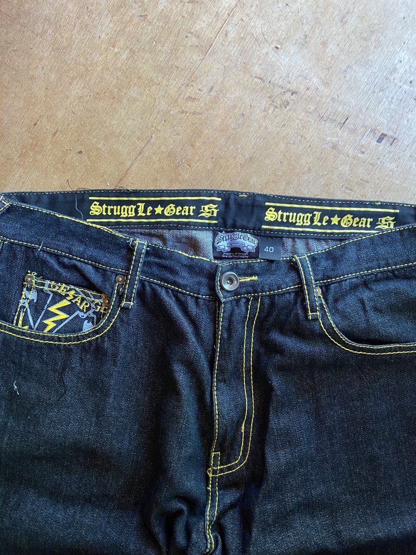 StruggLe Gear Dark Denim Jeans Size 40 Yellow Stitching (Category: Jeans) located in Iligan City. Submitted by esdeesix.co (Listing ID 1470938092, Image 3). Description: Struggle Gear Raw Denim Asnew WAIST 38 LENGTH 45 THIGHS 14 HEM 10 ₱750+sf Loc: Cagayan De Oro City.