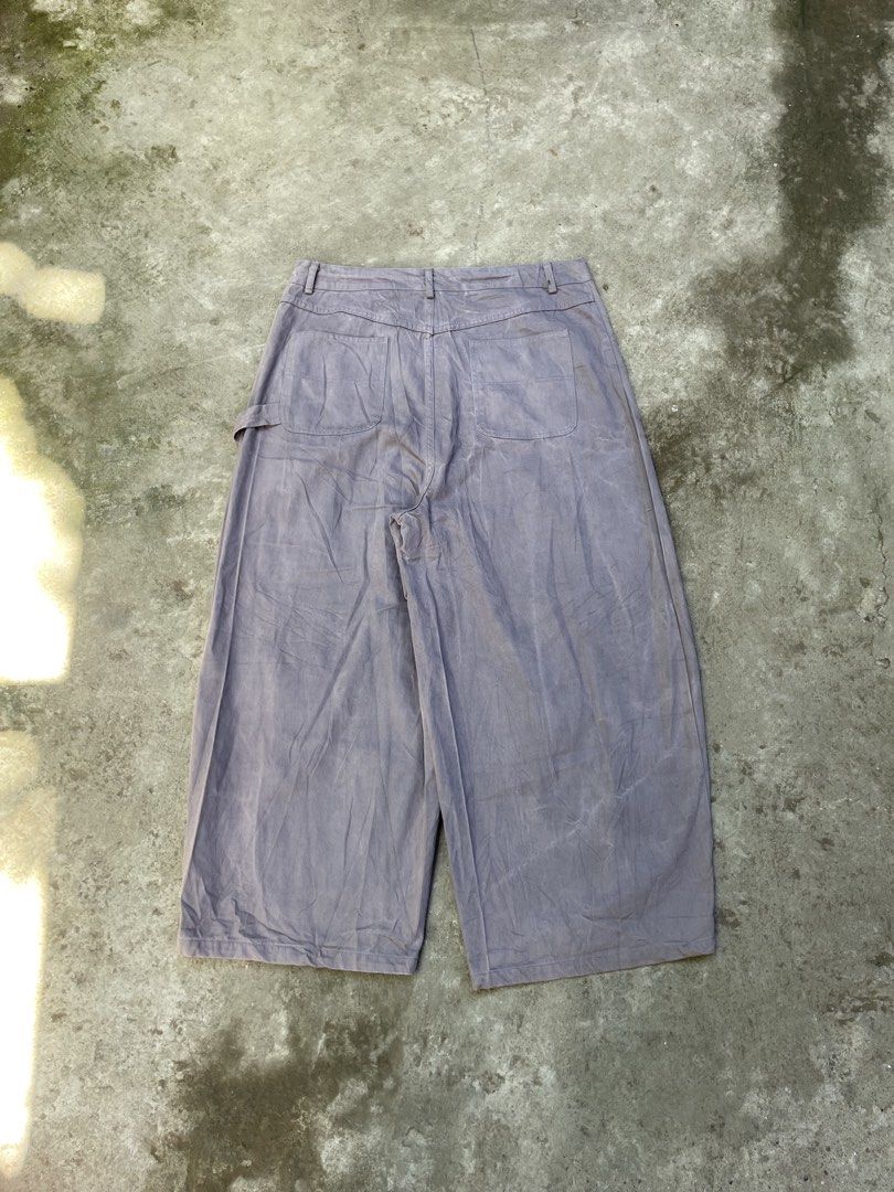 Studio Carpenter balloon Jeans (Category: Jeans) located in Roxas City. Submitted by patch_archive (Listing ID 1471063041, Image 1). Description: Studio Carpenter balloon Jeans 📏 ACTUAL DIMENSION USING INCHES 👖 WAIST : 35 👖 LENGTH : 39 👖 THIGH : 16 👖 HEM : 12 👖 FLAWS : NONE 🏷️ PRICE : 1K PHP + SF * MESSAGE ME IF YOU HAVE ANY OTHER QUESTION ABOUT SIZING . 🚚 Local shipping fee ( 70-85 Php) ✈️ International Shipping fee cost “DM” 💳 Mode of 