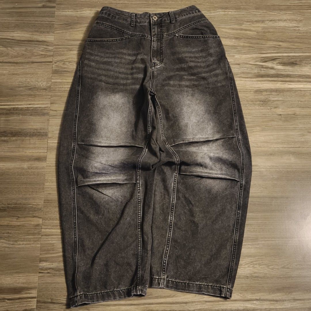 SUPER BAGGY JEANS (Category: Jeans) located in Manila. Submitted by syckgrails (Listing ID 1470947404, Image 3). Description: SUPER BAGGY PANTS STONED WASH.