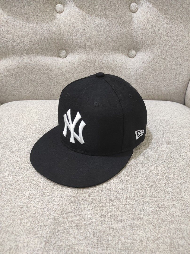 Supreme x New Era Cap Hat Black White (Category: Caps & Hats) located in Taguig. Submitted by rhenzel.chronoxthrift (Listing ID 1471073267, Image 3). Description: New Era 59FIFTY 7 1/4 Black and White Available 1300 with free sweatband Taguig location Lalamove and LBC COD / COP.