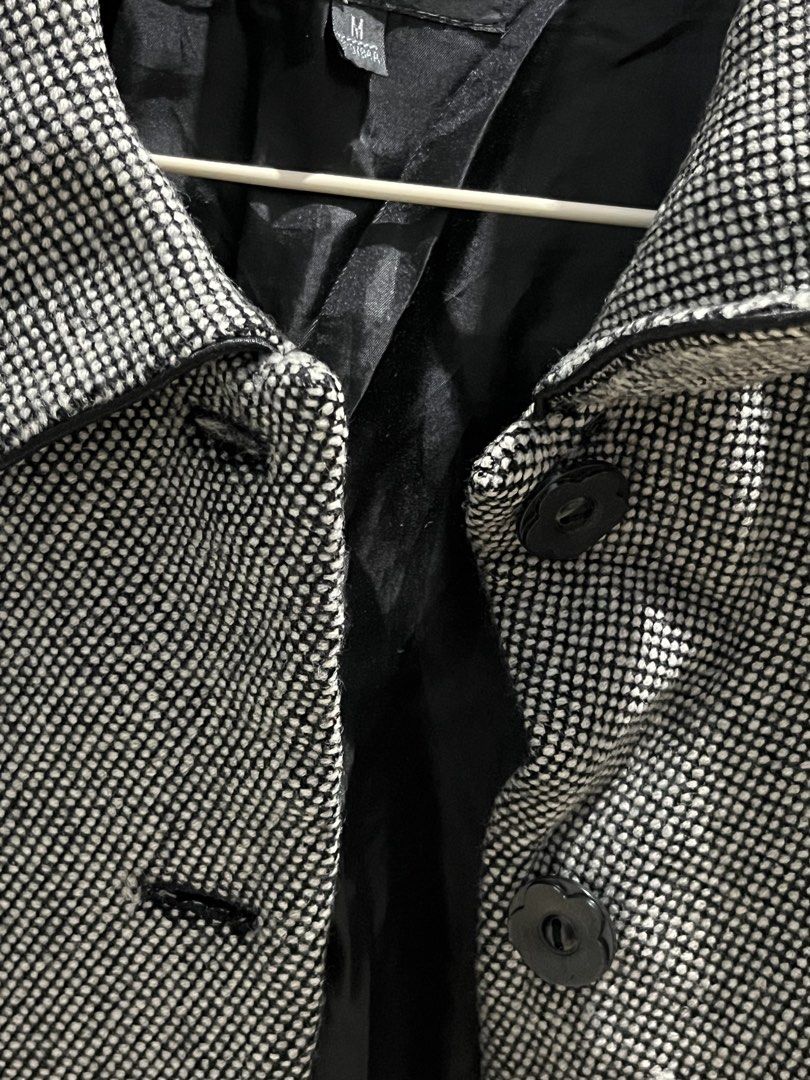 Suzuya Black And White Tweed Pattern Coat Size M (Category: Coats, Jackets and Outerwear) located in Caloocan City. Submitted by decluttering.101_ (Listing ID 1471038186, Image 2). Description: - Brand: Suzuya - Size: M - Pattern/Color: Black and white tweed - Details: Structured collar with dark piping, patterned black buttons, and two front patch pockets - Lining: Fully lined with smooth black interior fabric - Style: Classic winter outerwear p
