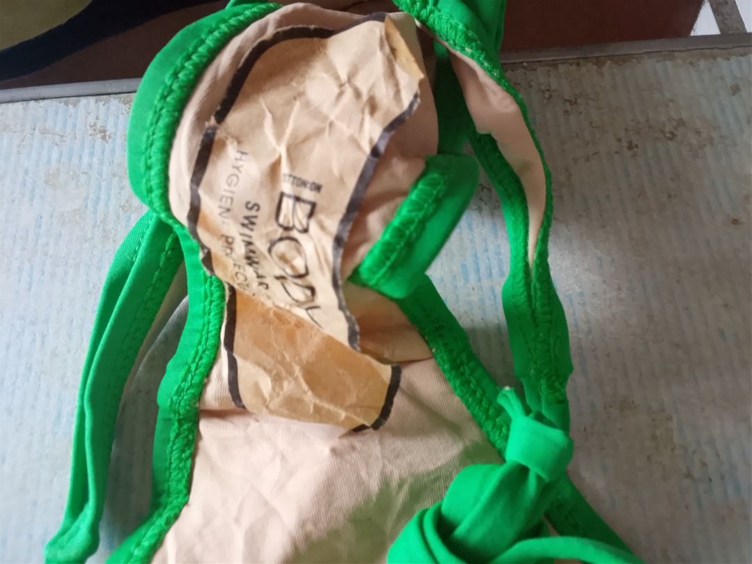 Swim Bottoms US (Category: Bikinis & Swimsuits) located in Los Banos. Submitted by mania-62906 (Listing ID 1470979662, Image 3). Description: BNEWTAG. US Medium. String bikini.