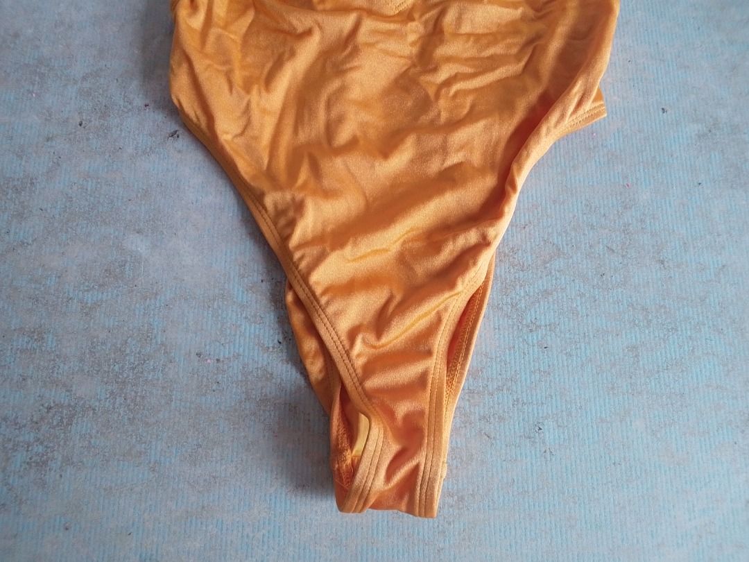 Swimsuit US (Category: Bikinis & Swimsuits) located in Los Banos. Submitted by mania-62906 (Listing ID 1470979216, Image 3). Description: Like new or new. US small. Mustard Yellow.
