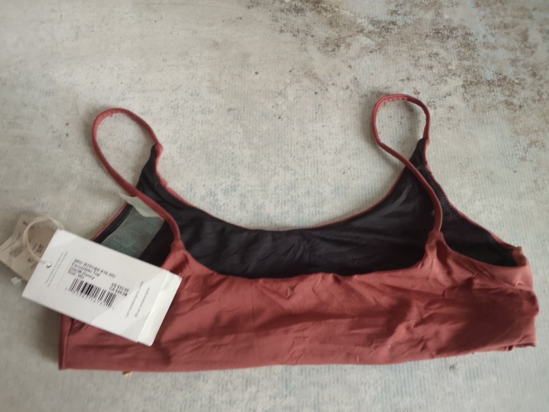 Swimwear US Tops& Bottoms (Category: Bikinis & Swimsuits) located in Los Banos. Submitted by mania-62906 (Listing ID 1470982235, Image 3). Description: Tops BNewtag US Medium. Bottoms Swim shorts lightly used. Then Free Shirt US Medium. Lightly used.
