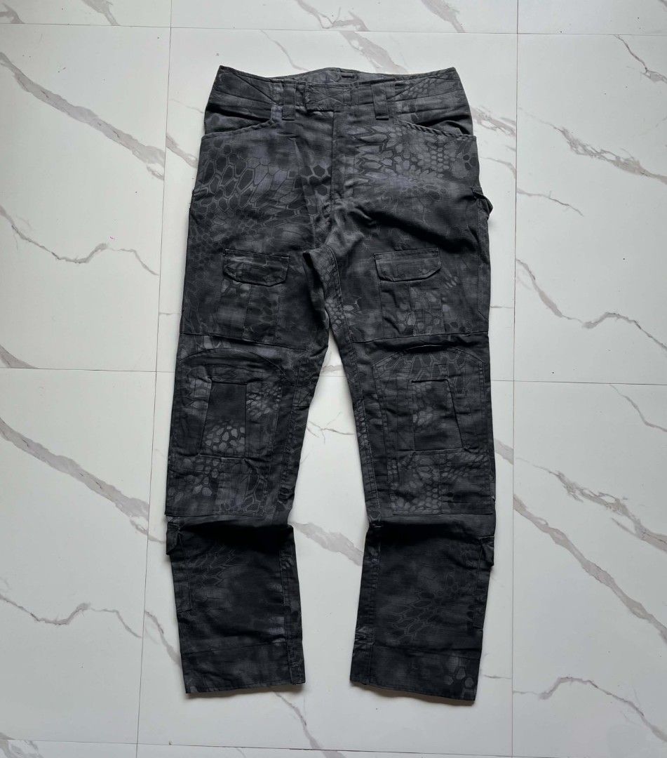 Tactical Pants Typhon Camo (Category: Jeans) located in Lucena. Submitted by thrft-nd-sll (Listing ID 1471072870, Image 1). Description: Tactical Pants Typhon Camo Size 32 Waistline -32 Length -41 Excellent Condition Need Wash .