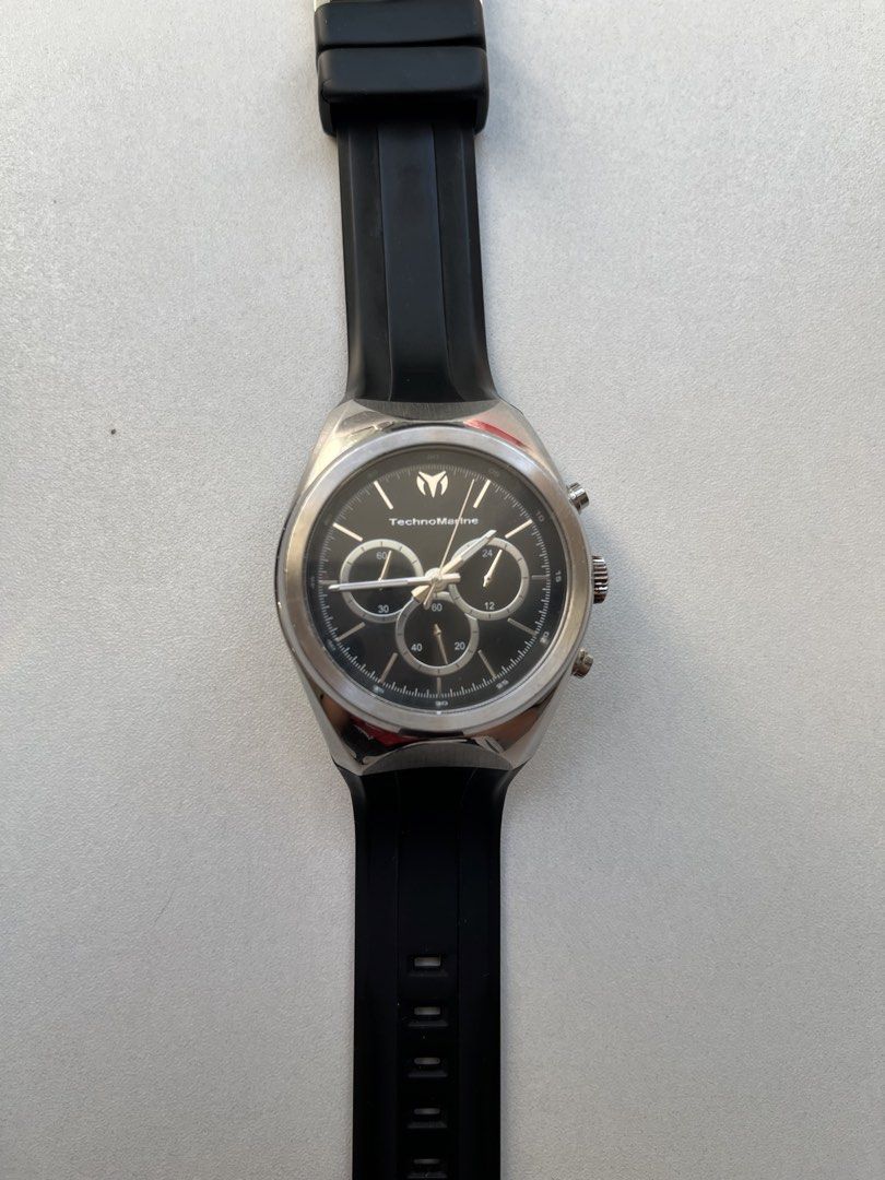TechnoMarine MoonSun (Category: Men's Watches) located in Manila. Submitted by iayo.15 (Listing ID 1471038784, Image 2). Description: Orig price: 9.6k - no box - hindi na nagagamit - very minor scratch at the back.