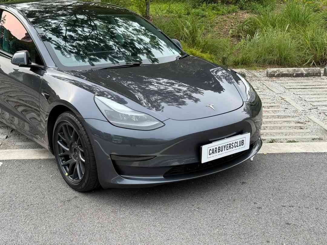 Tesla Model 3 Electric Standard Range (A) (Category: Used Cars) located in Singapore. Submitted by carbuyersclub (Listing ID 1469831814, Image 2). Description: CarBuyers Club SG #1 Tesla reseller, 570+ Google reviews, SGCM Premium Dealer 2026! Massive cash rebate of $17k to grab at the end of COE! Vehicle is equipped with 8 years battery warranty from Tesla till Dec 2029 for absolute piece of mind. Why pay more for petrol when you get so much mor