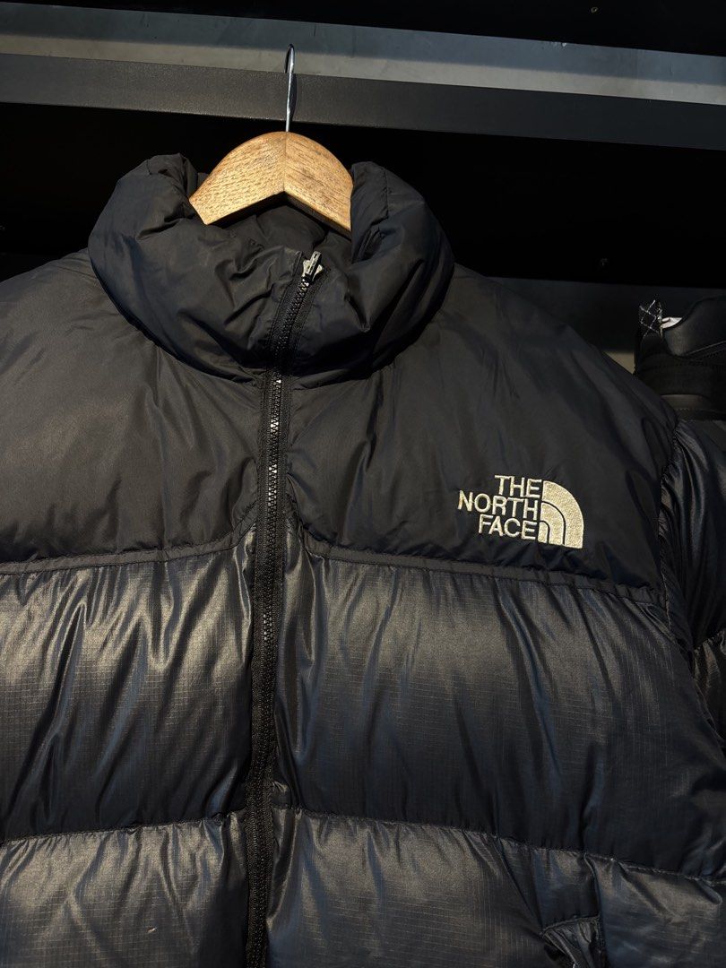 The North Face Men’s Nuptse Down Puffer Jacket X Large (Category: Coats, Jackets and Outerwear) located in San Fernando. Submitted by kayemanalac_05 (Listing ID 1471006463, Image 2). Description: Large l26.5 w24.