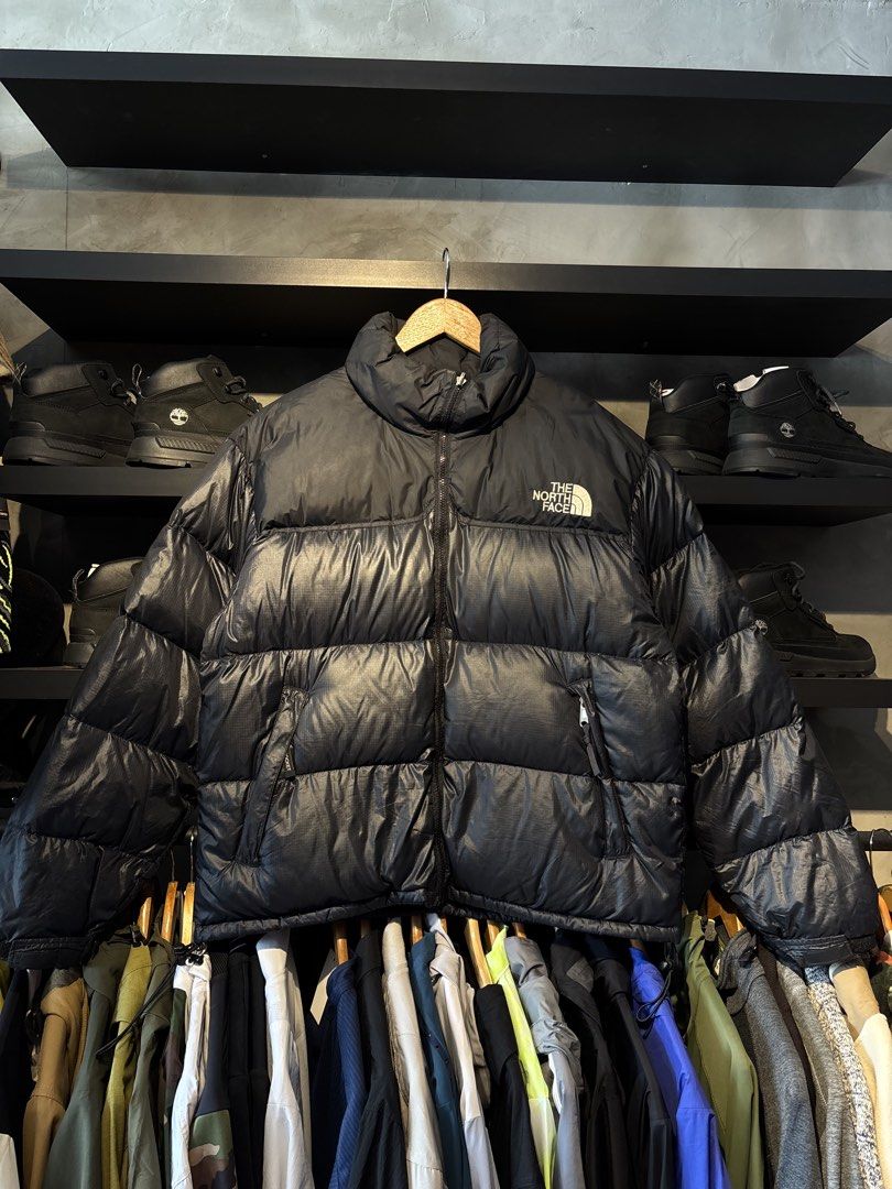 The North Face Men’s Nuptse Down Puffer Jacket X Large (Category: Coats, Jackets and Outerwear) located in San Fernando. Submitted by kayemanalac_05 (Listing ID 1471006463, Image 1). Description: Large l26.5 w24.