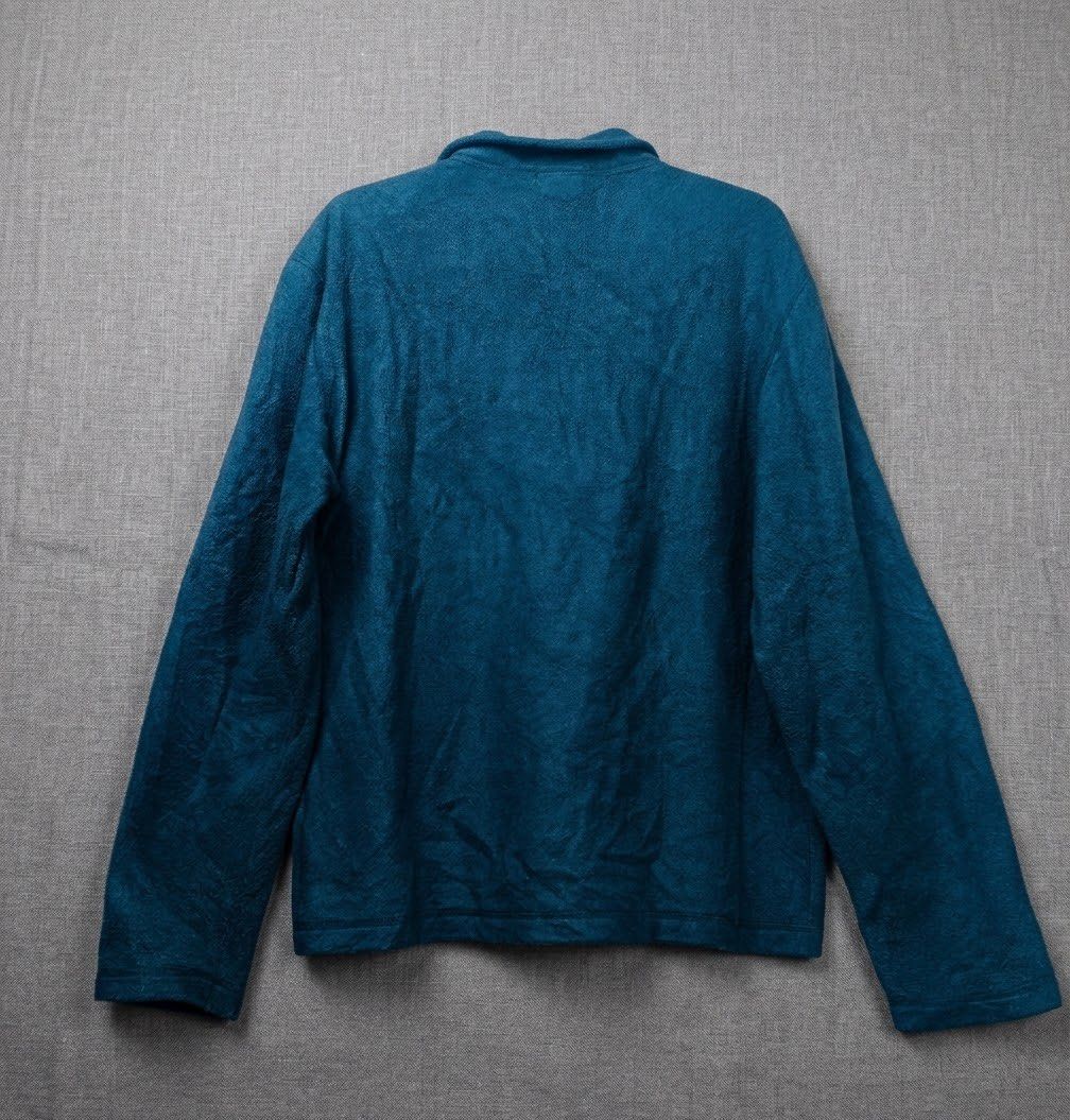 The North Face Men's Teal Blue Quarter Zip Fleece Pullover (Medium) (Category: Coats, Jackets and Outerwear) located in Tagaytay City. Submitted by barenwolf (Listing ID 1470966733, Image 2). Description: Authentic The North Face quarter-zip fleece pullover in a striking teal blue colorway Size: Men’s Medium (Made in Vietnam) Dimensions: W21.5” x L24” inches Crafted from soft, lightweight performance fleece that provides cozy insulation Features 