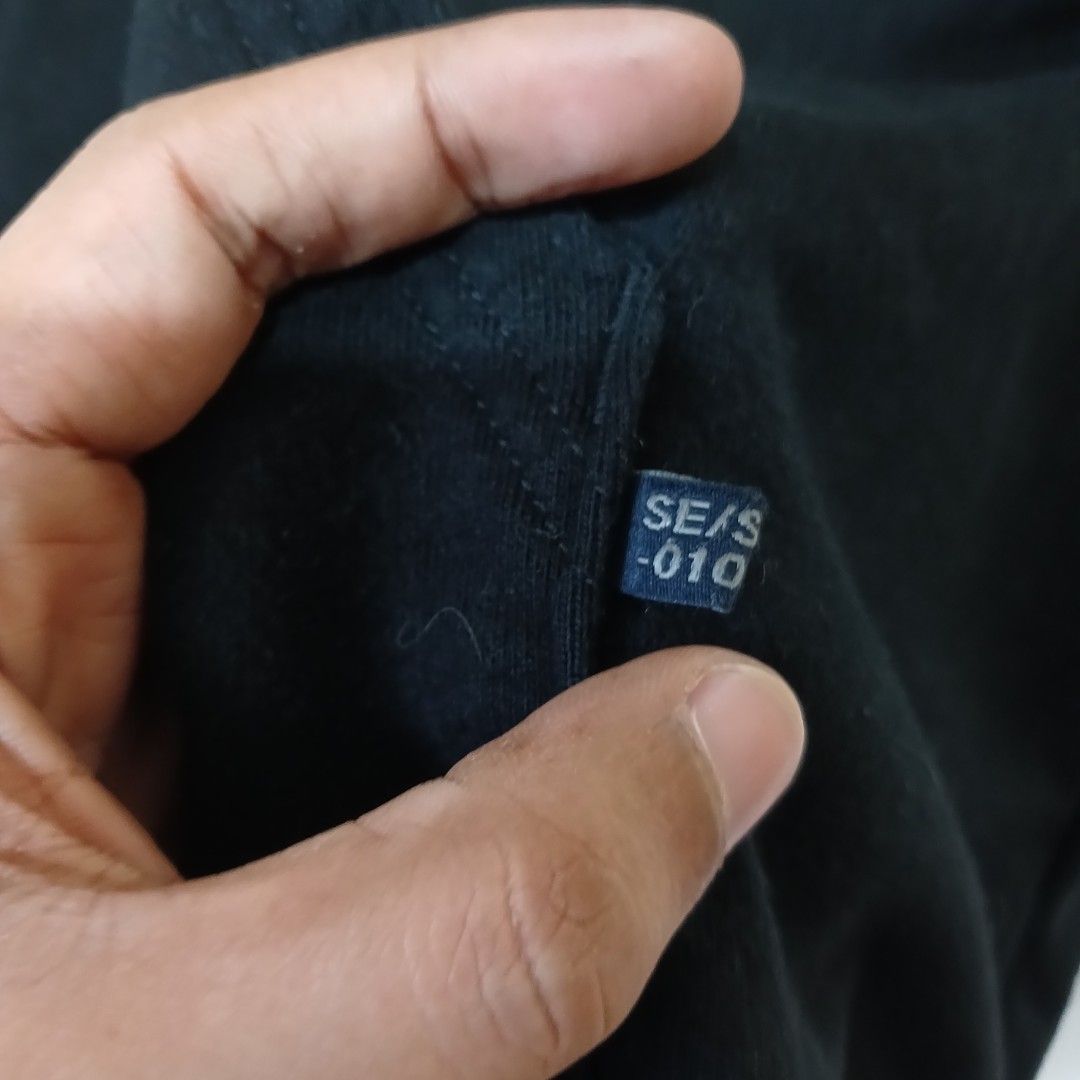 THISISNEVERTHAT HOODIE (Category: Hoodies) located in Ozamiz City. Submitted by 2nd.sight (Listing ID 1471044790, Image 3). Description: size: large w: 23 l:28.5 see last pic vgood condition.