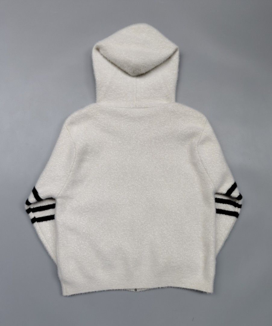 THOM BROWNE mohair (thick/heavy cloth) (Category: Coats, Jackets and Outerwear) located in Baguio. Submitted by archival_thrifted.ph. (Listing ID 1471004624, Image 3). Description: FOR SALE‼️ .THOM BROWNE MOHAIR .THICK AND HEAVY CLOTH . EXCELLENT CONDITION .MINIMAL STAINS BARELY VISIBLE .SIZE MEDIUM ON TAG .PHP 1380 PLUS SF .❌❌ COP/COD .MOP GCASH .COURIER J&T .BAGUIO AREA .DM FOR SURE BUYER TY.