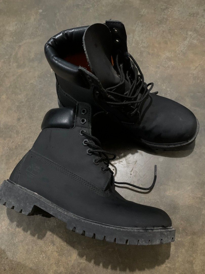 Timberland Boots (Category: Boots) located in Caloocan City. Submitted by jayjayb1738 (Listing ID 1471117607, Image 1). Description: size 8.5.