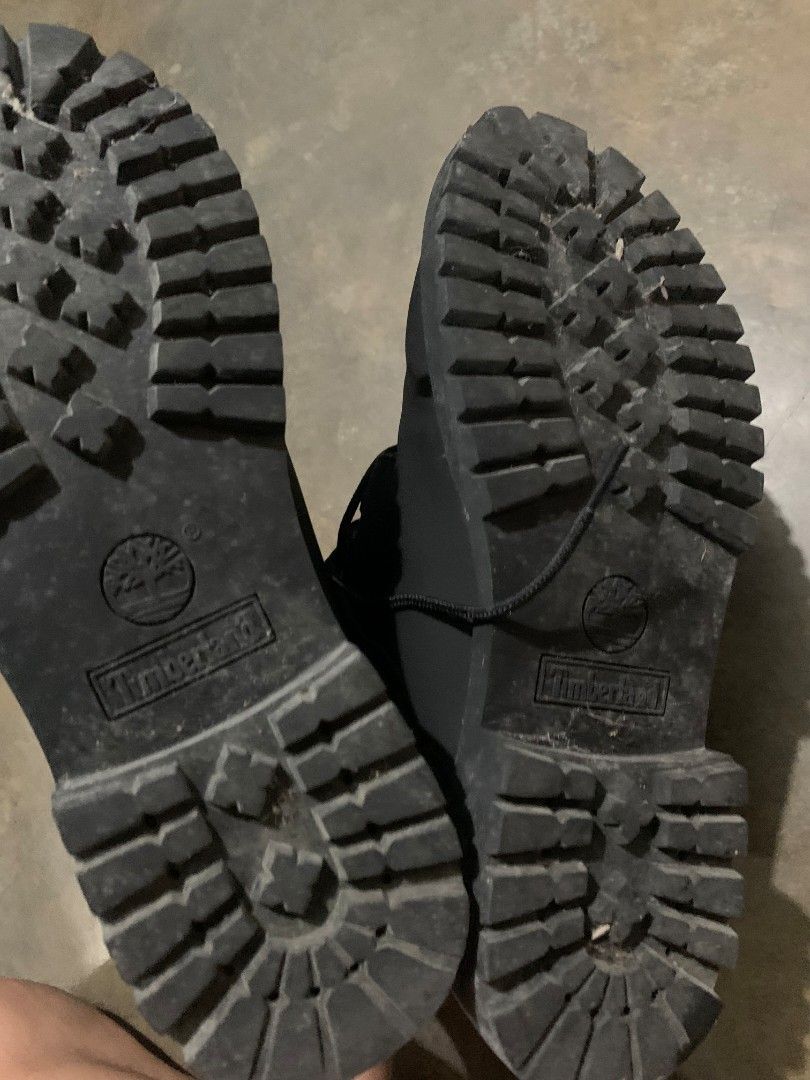 Timberland Boots (Category: Boots) located in Caloocan City. Submitted by jayjayb1738 (Listing ID 1471117607, Image 3). Description: size 8.5.