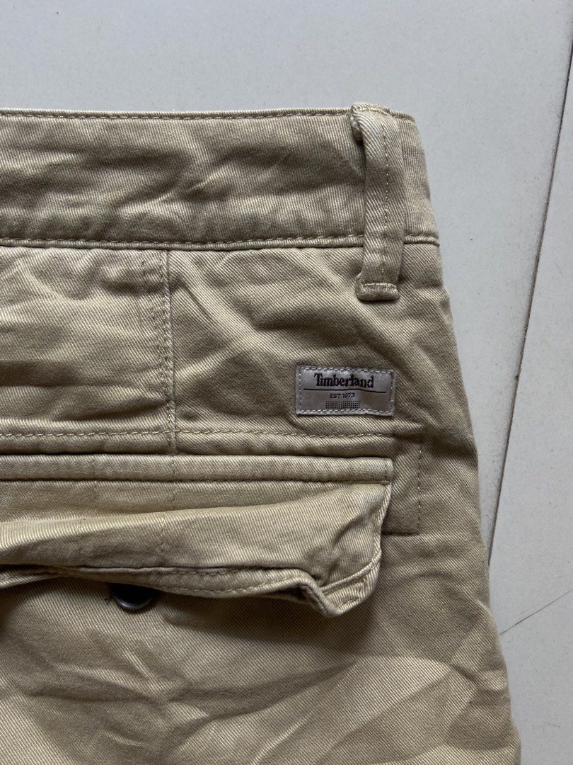 Timberland Cargo Relaxed Shorts Size 32 (Category: Shorts) located in Panabo. Submitted by thrifty.red (Listing ID 1470943253, Image 3). Description: width:32 length:20.5 hem:10 Excellent Condition.