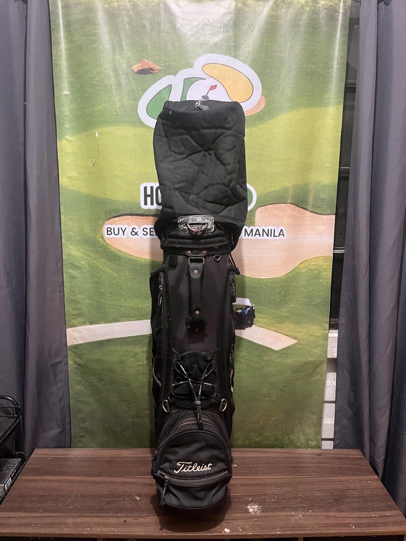 Titleist Golf Cart Bag (Category: Golf) located in Manila. Submitted by hole19mnl (Listing ID 1470982054, Image 2). Description: Titleist Golf Cart Bag 6 Way Divider W/ Golf Strap.