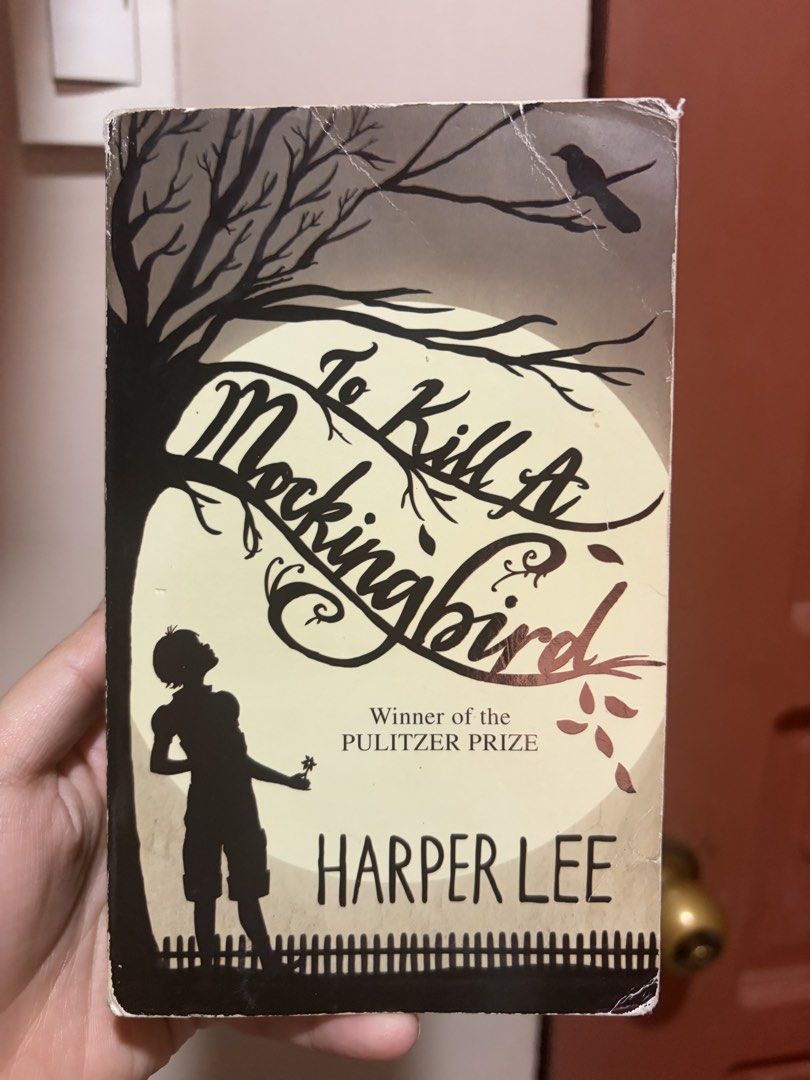 To Kill A Mockingbird by Harper Lee Paperback (Category: Storybooks) located in Malabon City. Submitted by maryannejolo (Listing ID 1470984361, Image 1). Description: - Title: To Kill a Mockingbird by Harper Lee - Edition: Pulitzer Prize Winner - Condition: Good, readable condition with edge wear and creasing at the top corners - Pages: Complete and intact - Perfect addition to any bookshelf.