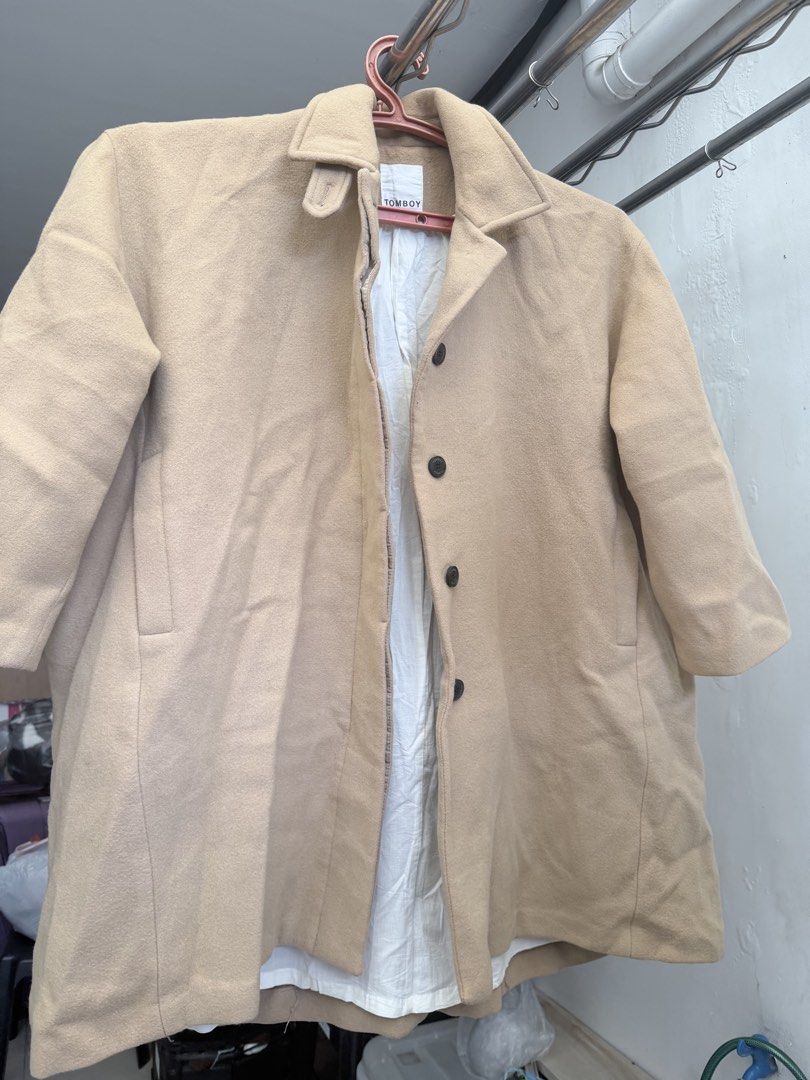 Tomboy Winter Coat (Category: Coats, Jackets and Outerwear) located in Pasig City. Submitted by shellbyf (Listing ID 1470942804, Image 2). Description: Used twice Fits 2 to 3xl.