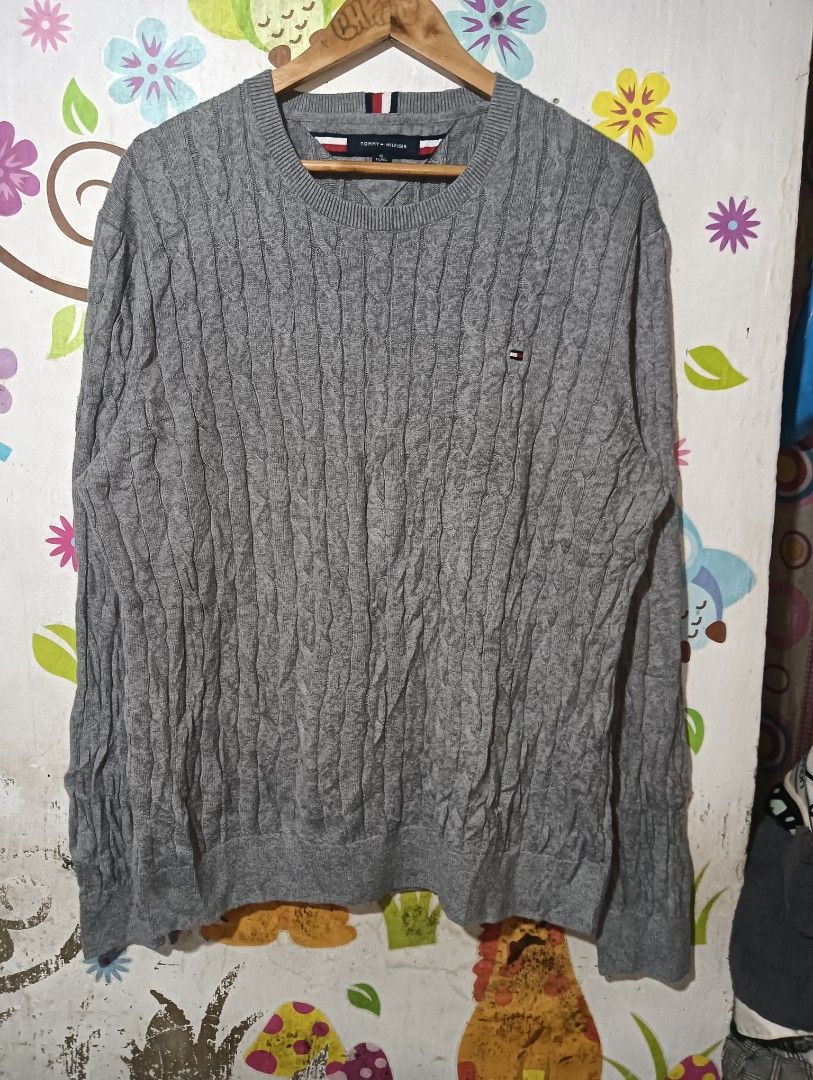 Tommy Hilfiger Gray Cable Knit Sweater XL (Category: Coats, Jackets and Outerwear) located in Taguig. Submitted by dandanathriftshop (Listing ID 1470985133, Image 1). Description: FORSALE ‼️ TOMMY CABLE KNITTED LONGSLEEVE EXCELLENT CONDITION NO ISSUE XL ON TAG MENS 22 WIDTH 27.5 LENGTH DM 📥.