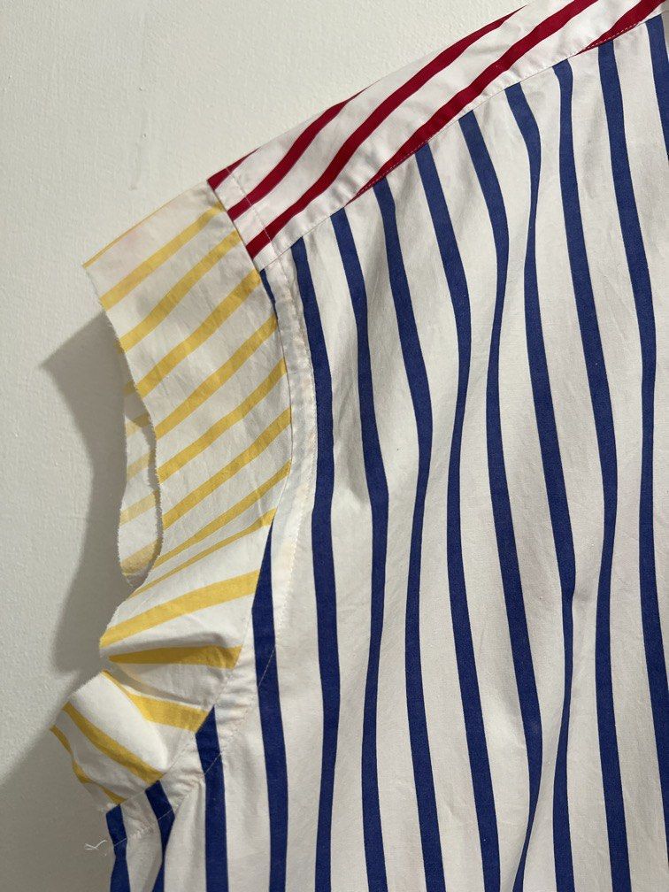 Tommy Hilfiger oversized polo (Category: Others Tops) located in Las Pinas. Submitted by gaeley (Listing ID 1470945548, Image 3). Description: super pretty on actual M on tag b: 24" armpit to armpit l: 30".