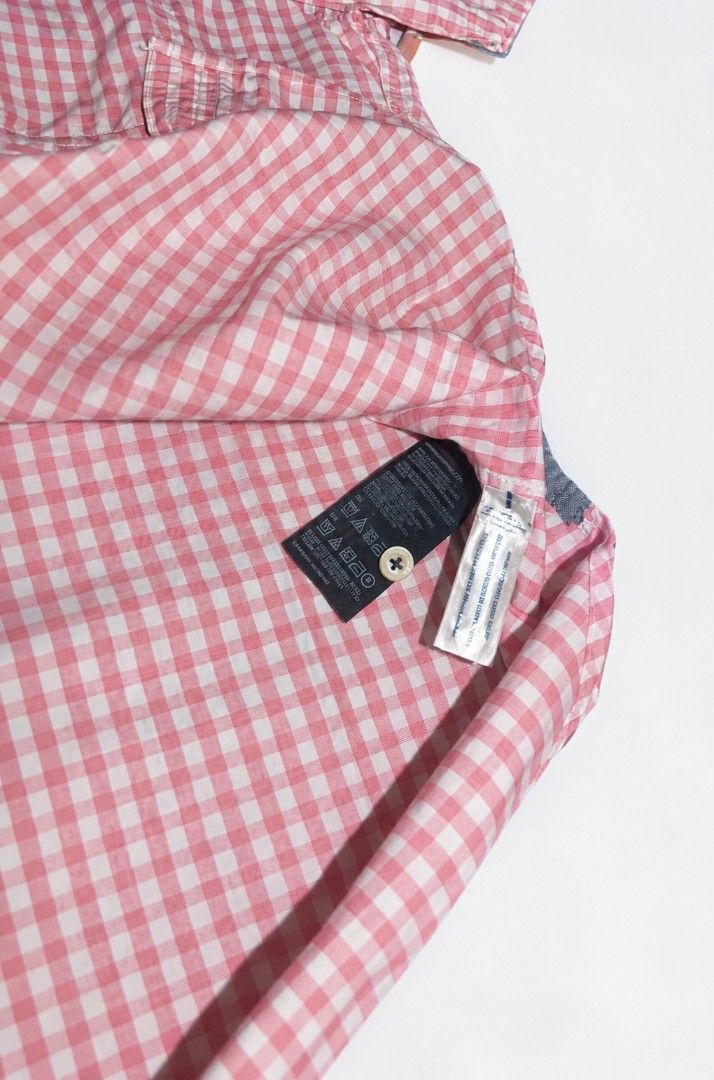 Tommy Hilfiger Plaid Polo (Category: Tshirts & Polo Shirts ) located in Manila. Submitted by yvl.mnl (Listing ID 1470974172, Image 3). Description: 19x29 no issue @yvl.mnl on IG.