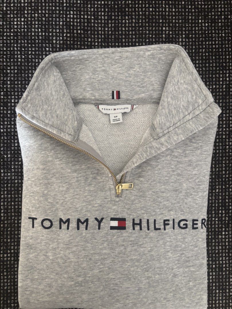 Tommy Hilfiger Quarter Zip Sweatshirt Size S (Category: Longsleeves) located in Mandaluyong City. Submitted by kthln (Listing ID 1470966288, Image 2). Description: - Brand: Tommy Hilfiger - Style: Half-zip pullover sweatshirt Used only once .