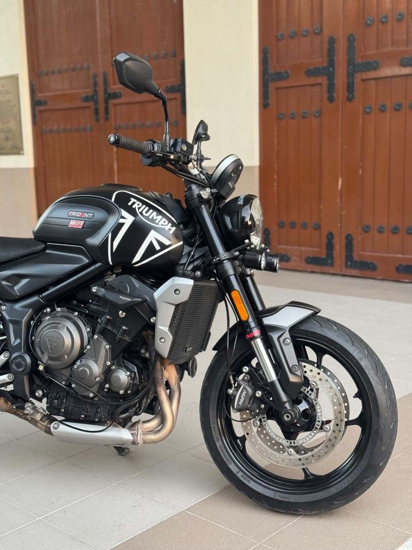 Triumph Trident 660 2023 Model‼️ (Category: Motorbikes for Sale) located in Pasig City. Submitted by mackdlpn (Listing ID 1471081349, Image 2). Description: sale or swap to lower unit plus cash!!! (or sa higher unit add cash po ako offer lang) triumph trident 660 2023 model‼️ 13k mileage (legit unli scan) complete orig papers registered til 2027 open dos (ready to transfer of owner) complete manual booklet and 2 orig keys triumph bag included . d