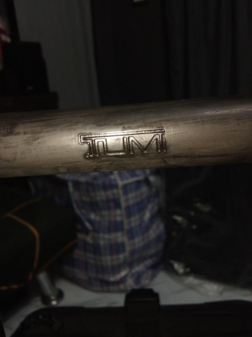 Tumi Trolley Bag Original (Category: Luxury Bags & Wallets) located in Manila. Submitted by christoph17 (Listing ID 1470939501, Image 3). Description: great condition original issue on last pic but usable nmn sya.