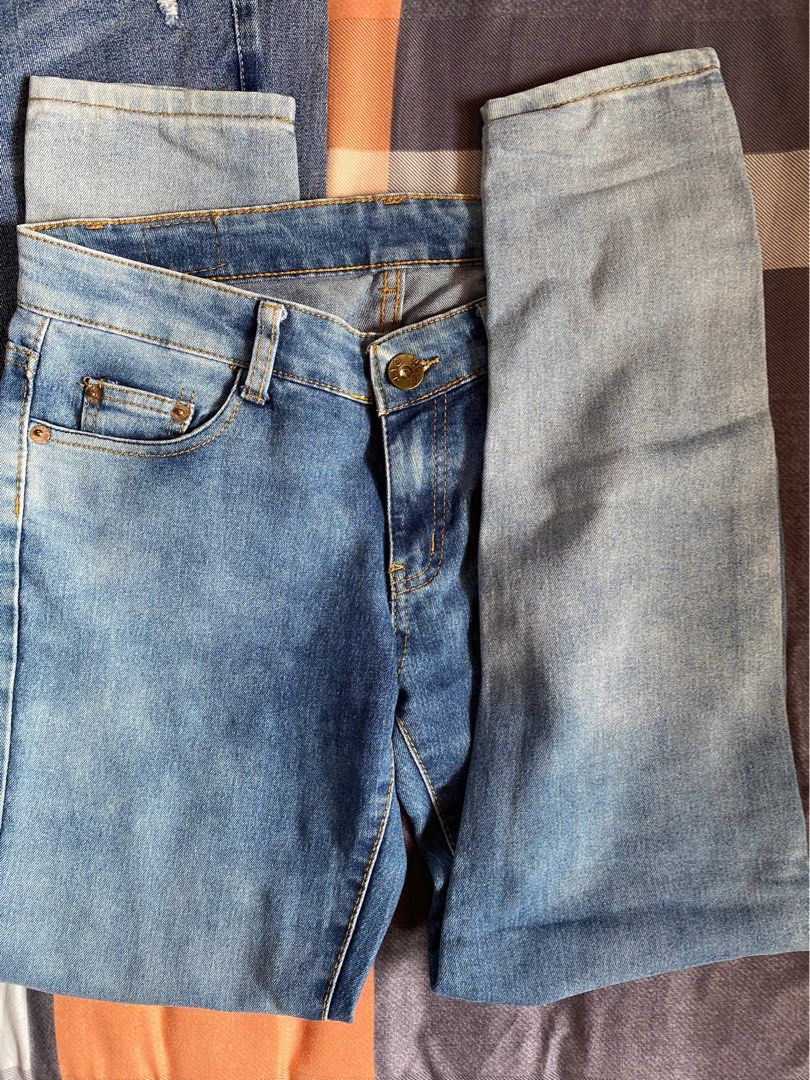Blue Denim Jeans Bundle (2 pairs) (Category: Jeans) located in Manila. Submitted by heyheyruok (Listing ID 1470954318, Image 3). Description: - Bundle includes 2 pairs of blue denim jeans - Pair 1: Trendy distressed front details with a frayed raw hem - Pair 2: JAG jeans with classic contrast stitching and rear brand patch - Fit: Mid-rise with belt loops and button closures - Features: Classic front and back pockets - Condition: Great everyday we