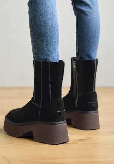 UGG Classic Twin Seam New Heights' ankle boots (Category: Boots) located in Meycauayan. Submitted by midori021 (Listing ID 1469722030, Image 1). Description: no flaws 37eur perfect for casual and everyday wear.