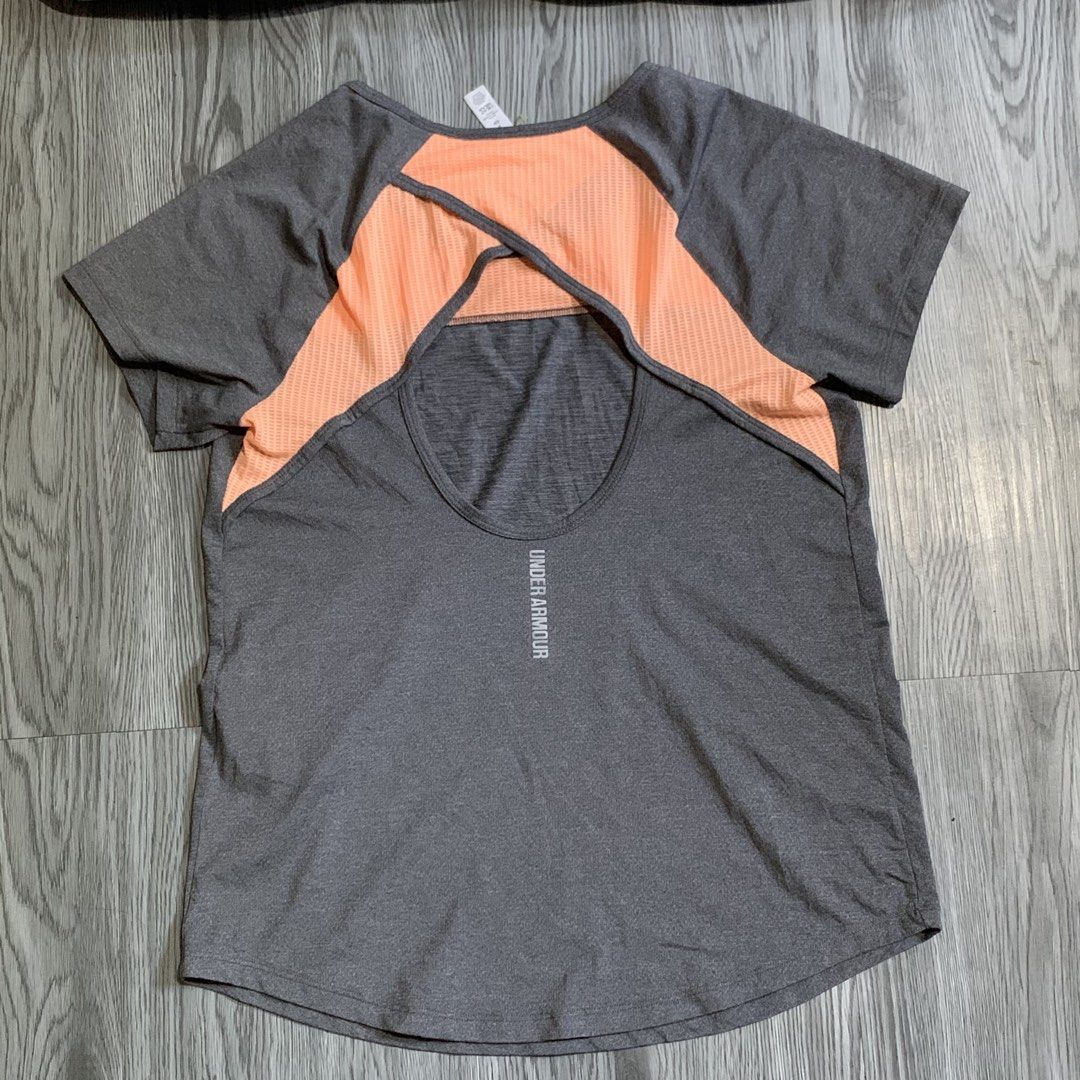 Under Armour Running Shirt (Category: Activewear) located in Los Banos. Submitted by darlingg01 (Listing ID 1471033264, Image 2). Description: S/M.