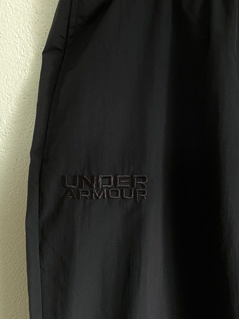 Under Armour Storm Woven Joggers Pants (Category: Joggers) located in Goa. Submitted by dandd_thrift_goods (Listing ID 1471057040, Image 3). Description: ▪️ SIZE ON TAG: 2XL ▪️DIMES: Length | Waist ▪️COLOR RATE: 10/10 ▪️CONDITION: 10/10 ▪️ISSUE: ❌ .