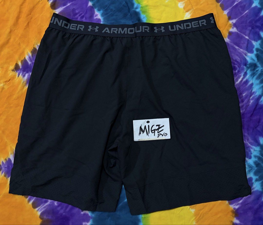 Under Armour Woven Shorts (Category: Shorts) located in Davao. Submitted by juanmigzdvo (Listing ID 1471065447, Image 2). Description: Under Armour Woven Shorts Good as New ✅ size: XXL “40-44 W x 21.5 L” Php 750.00 PM for more Inquiry 😁….