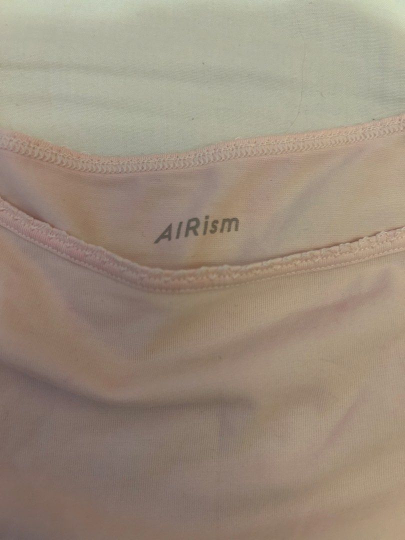 Uniqlo arism tank top (Category: Sleeveless) located in Manila. Submitted by coquettecosette (Listing ID 1470959338, Image 2). Description: Pink uniqlo arism tank top super comfortable💗.