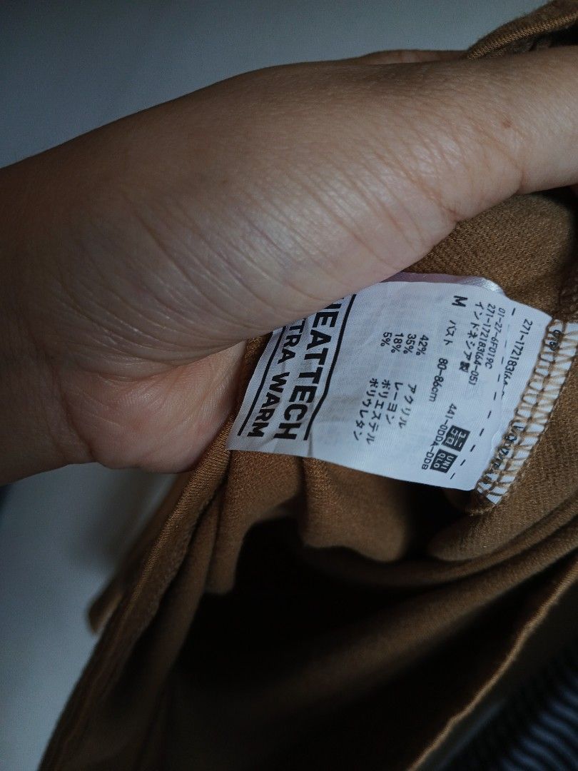 Uniqlo Heattech Extra Warm and Regular Turtle Neck Longsleeves Bundle Take All MEDIUM (Category: Longsleeves) located in Quezon City. Submitted by hzl_praise (Listing ID 1470961391, Image 3). Description: Uniqlo Heattech Extra Warm and Regular Turtle Neck Long Sleeves 3 for 550 | MEDIUM Bundle 1 PC. Uniqlo Heattech Extra Warm Color: Brown (Size: Medium on tag) 1 PC. Uniqlo Heattech Regular Color: Stripes (Size: Medium on tag) 1 PC. Uniqlo Ribbed 