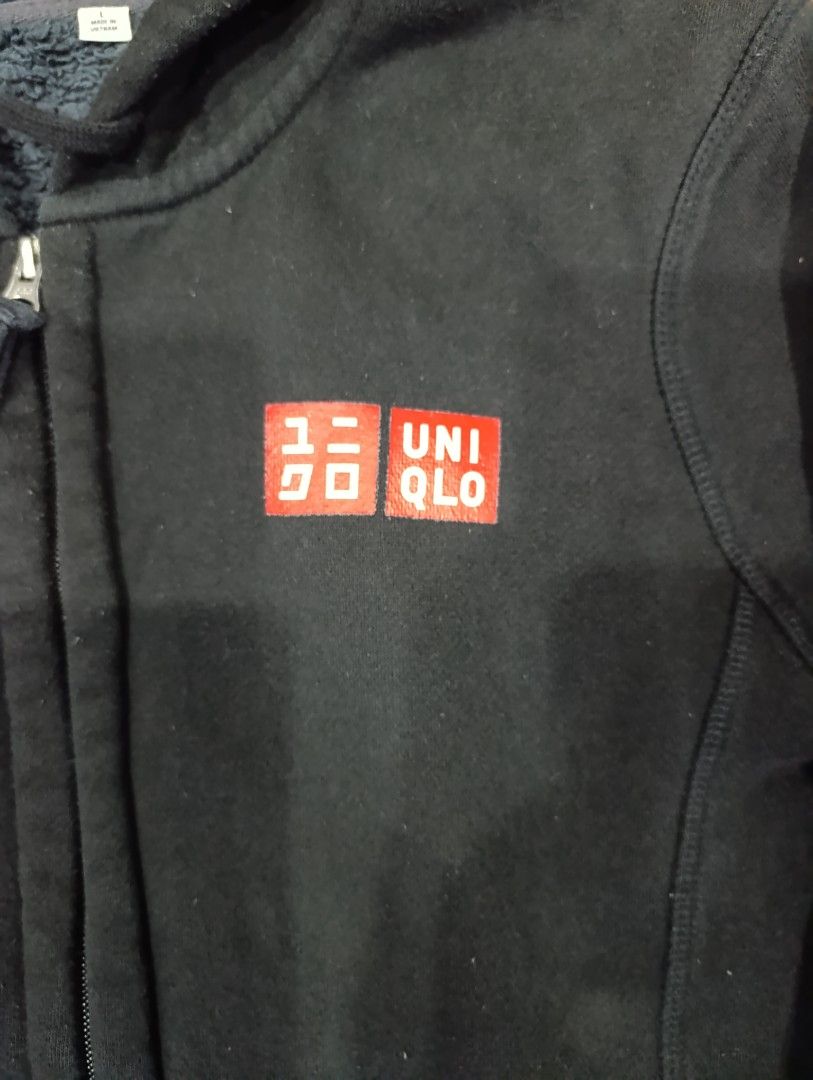 UNIQLO LOGO JACKET (Category: Coats, Jackets and Outerwear) located in Angeles City. Submitted by kc_archvs (Listing ID 1471093455, Image 2). Description: Size: M Dimes: 21x23 issue none 400php if delivery +sf.