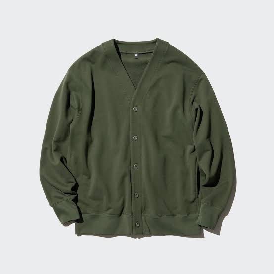 Uniqlo Men's Sweat Cardigan (Category: Coats, Jackets and Outerwear) located in Angeles City. Submitted by queenromero (Listing ID 1471069356, Image 1). Description: width: 22" length: 26".