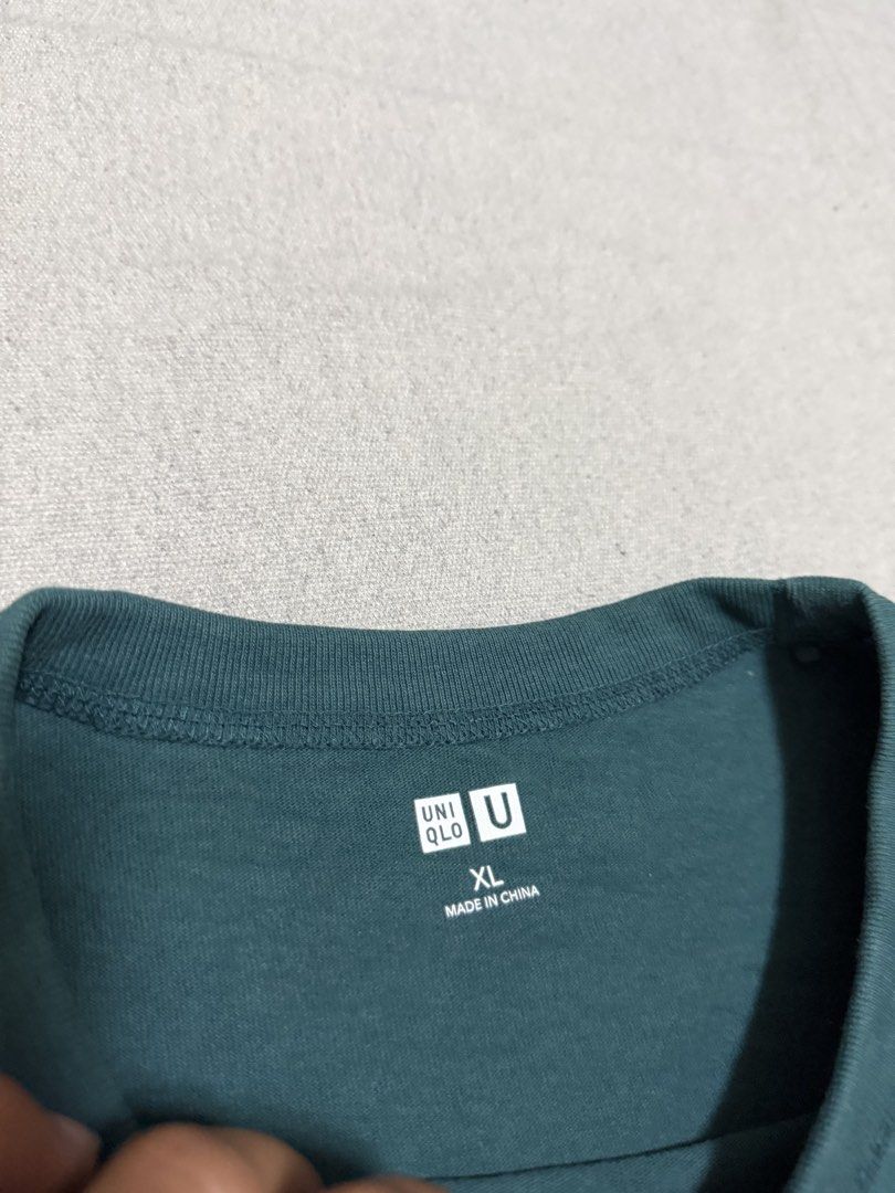 Uniqlo Plain Tee (Category: Tshirts & Polo Shirts ) located in Bulacan. Submitted by sanjisthrift (Listing ID 1471098977, Image 3). Description: Size XL Width 22 Length 29 Very Good Condition 9/10.