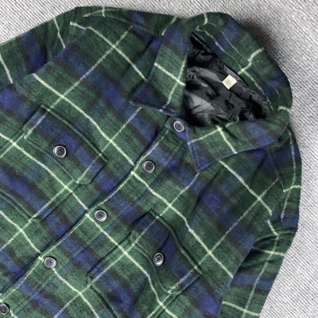 UNIQLO Quilted lined Flannel (Category: Coats, Jackets and Outerwear) located in Baguio. Submitted by vintage_lurker (Listing ID 1471090347, Image 2). Description: Size on tag: XL Width: 25” Length: 30” Issue/s: none Mine: 590 + Shipping fee 📍Payment first policy. no COD or COP 📍All items Washed and Sanitized 🧼 Shoot your offer. I’m all ears‼️ OTHER DETAILS: - Brand: UNIQLO - Type: Quilted-lined Flannel Jacket - Size: XL - Color/Pattern: Green